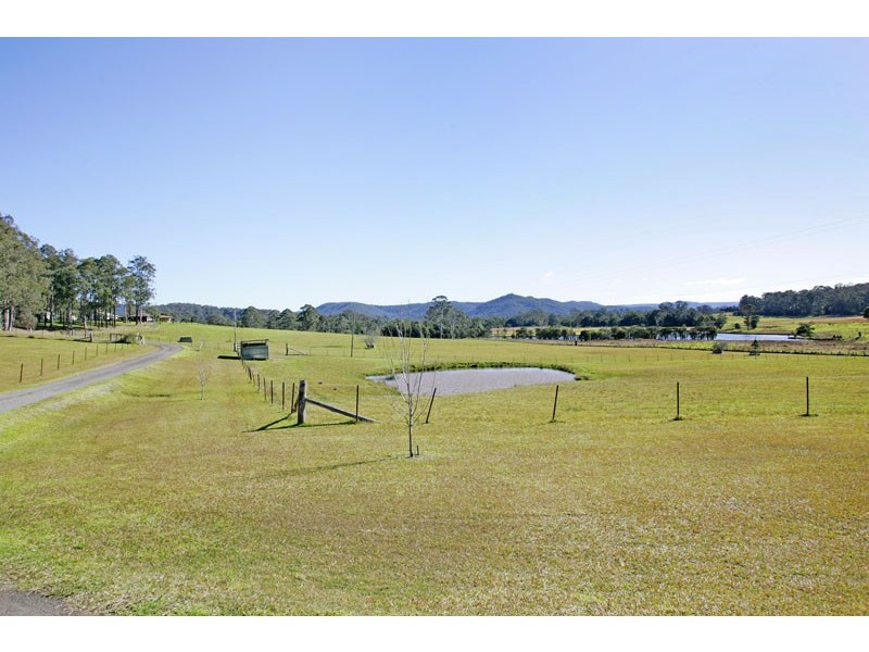 18 Dickson Road, Jilliby NSW 2259