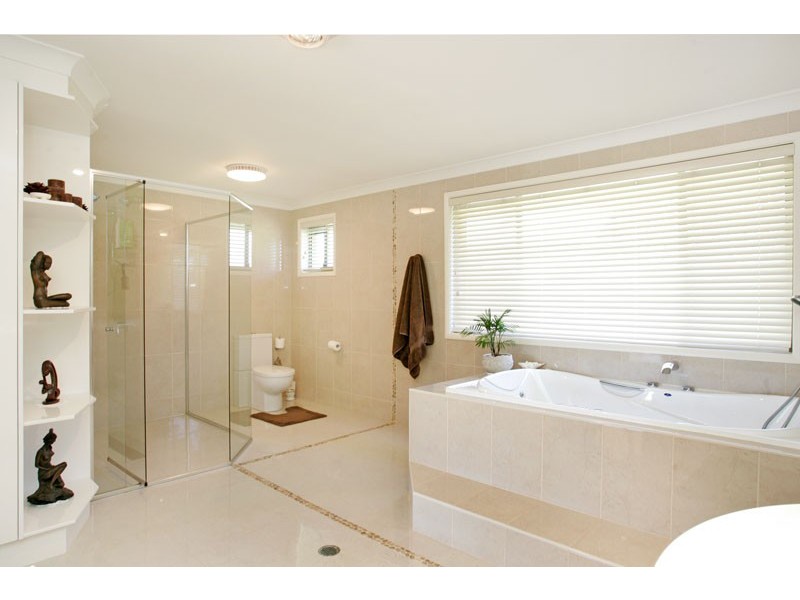 18 Dickson Road, Jilliby NSW 2259