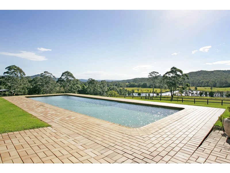 18 Dickson Road, Jilliby NSW 2259