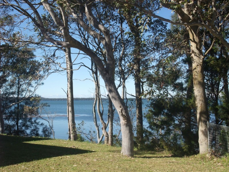 1 Prawn Beach Lane, Wyongah NSW 2259