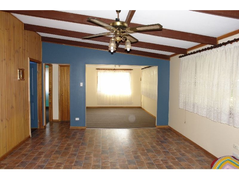 55 Pollock Ave, Wyong NSW 2259
