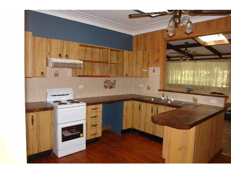 55 Pollock Ave, Wyong NSW 2259