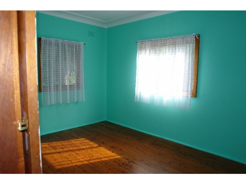 55 Pollock Ave, Wyong NSW 2259