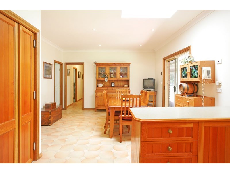 24  Parkridge Drive, Jilliby NSW 2259