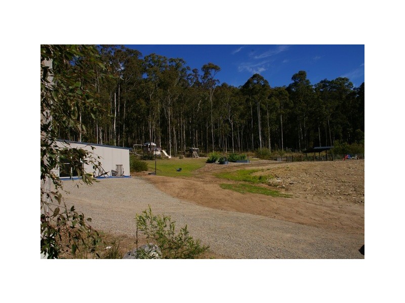 4 Pedaman Place, Jilliby NSW 2259
