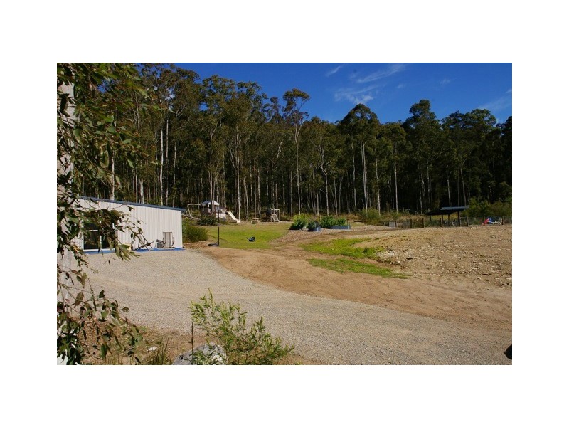 4    Pedaman Place, Jilliby NSW 2259