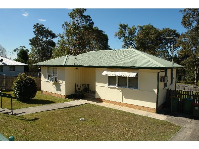 13 Owen Ave, Wyong NSW 2259
