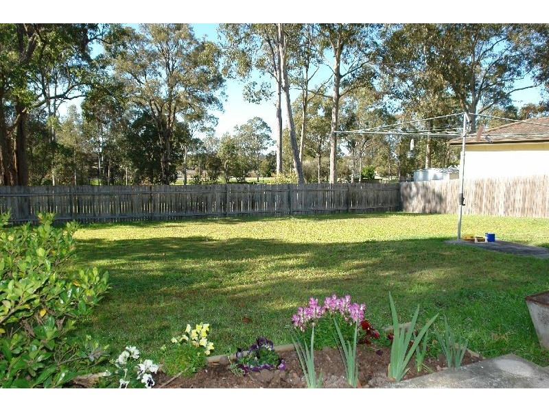 13 Owen Ave, Wyong NSW 2259