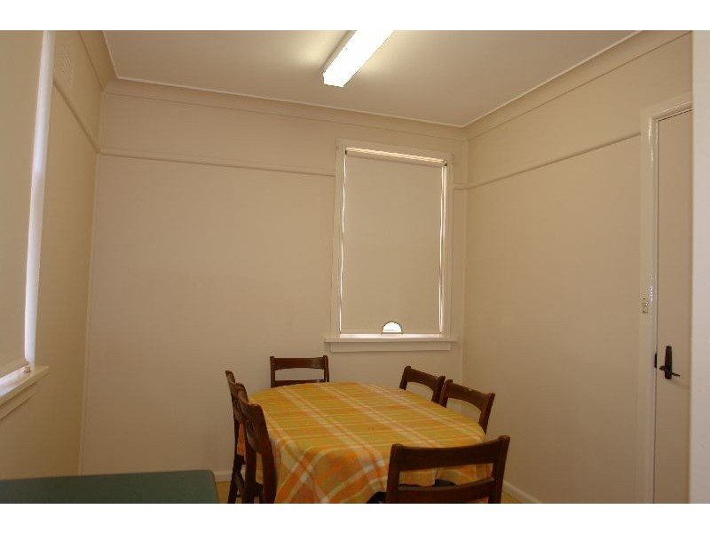 13 Owen Ave, Wyong NSW 2259