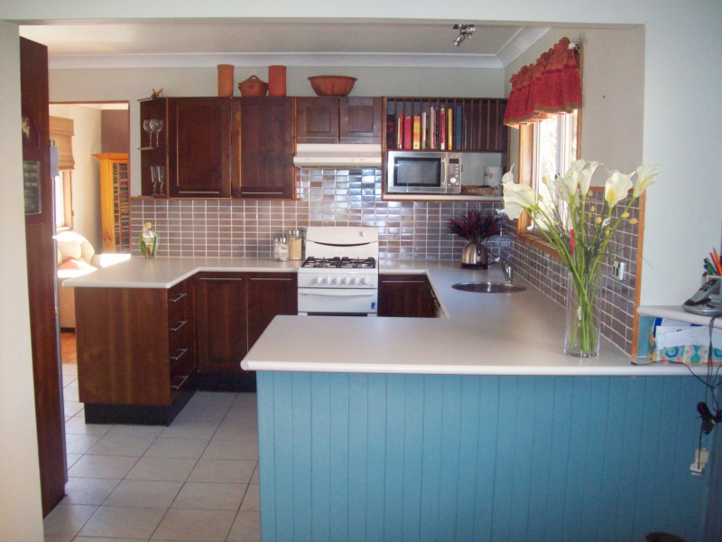 130 Vales Road, Mannering Park NSW 2259