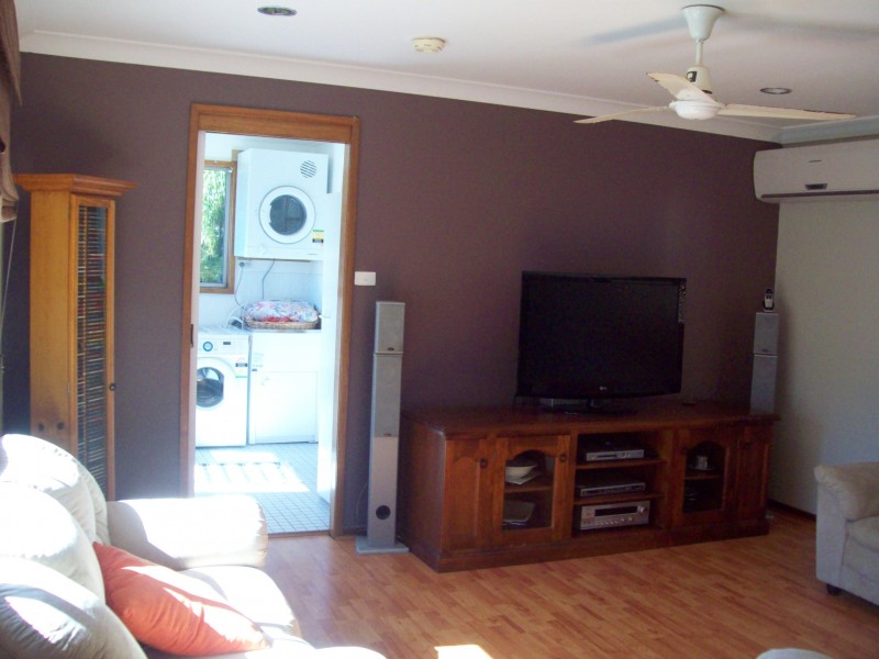 130 Vales Road, Mannering Park NSW 2259