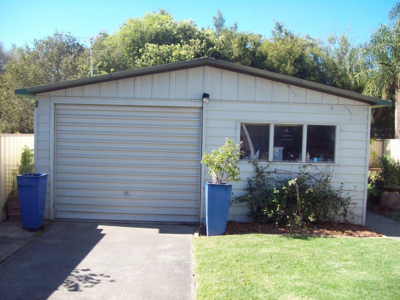 130 Vales Road, Mannering Park NSW 2259