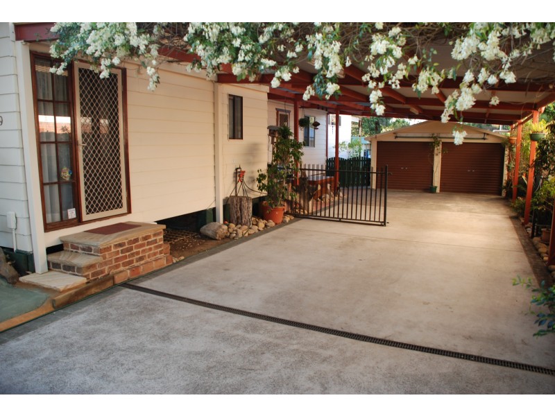 9 Windermere Avenue, Charmhaven NSW 2263