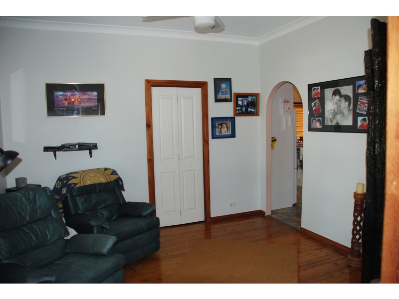 9 Windermere Avenue, Charmhaven NSW 2263