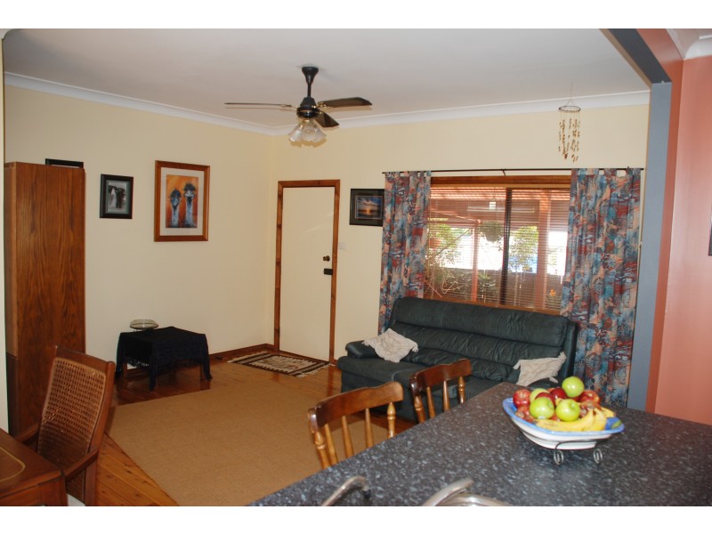 9 Windermere Avenue, Charmhaven NSW 2263