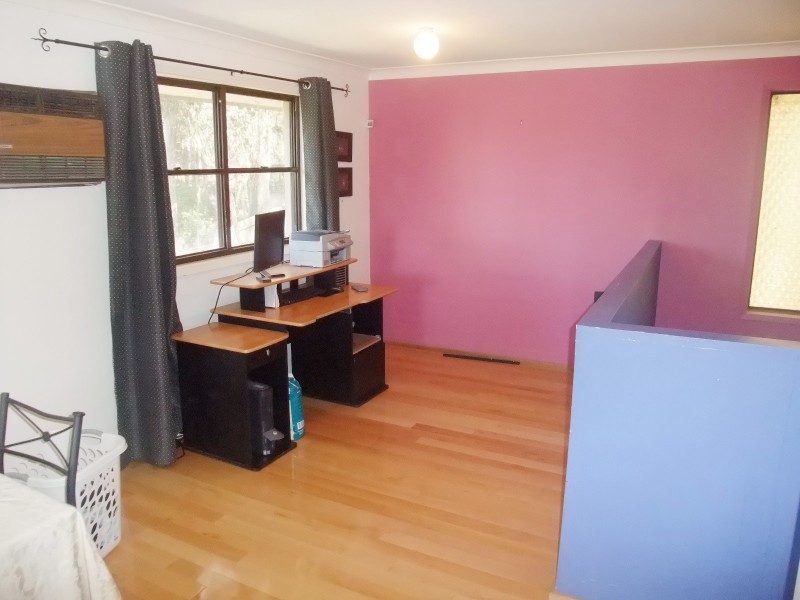 2 Leslie Avenue, Gorokan NSW 2263