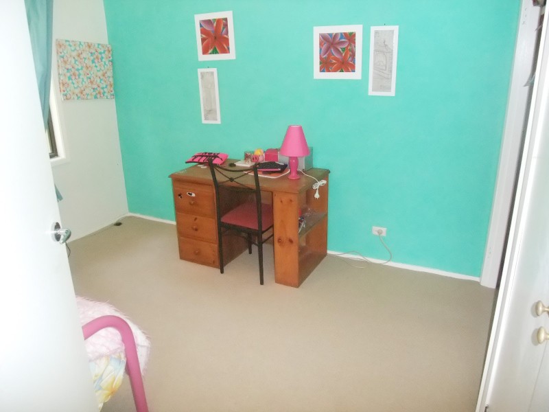 2 Leslie Avenue, Gorokan NSW 2263