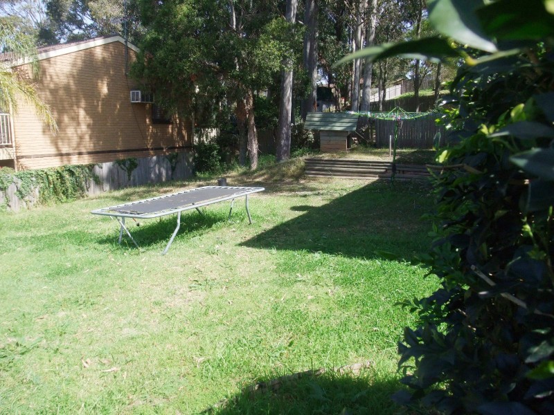 2 Leslie Avenue, Gorokan NSW 2263