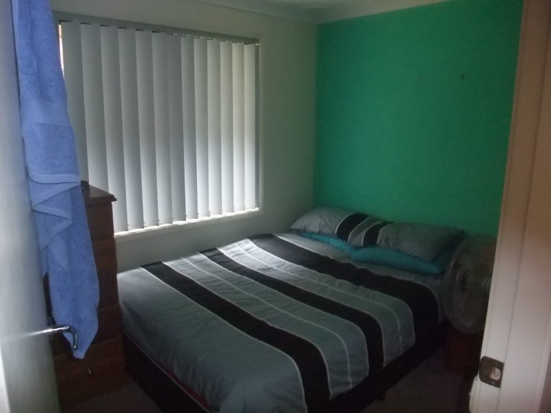 2 Leslie Avenue, Gorokan NSW 2263