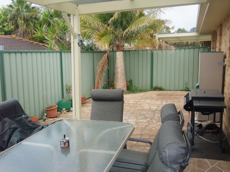 4/1 Jane Close, Lake Haven NSW 2263