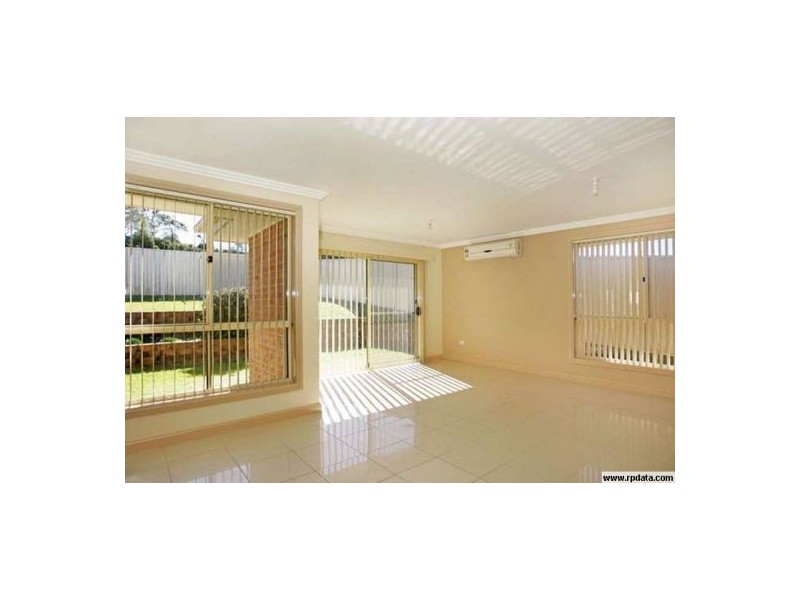 2/21 Wallum Crescent, Woongarrah NSW 2259