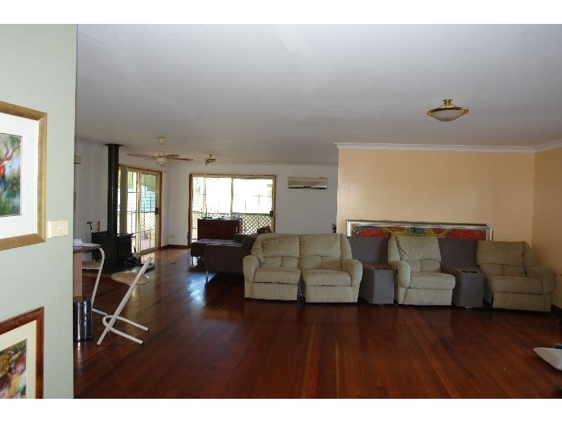 242  Durren Road, Jilliby NSW 2259