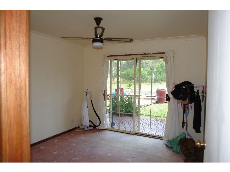 242  Durren Road, Jilliby NSW 2259