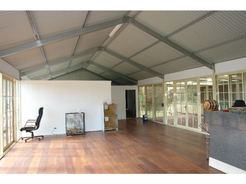 242  Durren Road, Jilliby NSW 2259