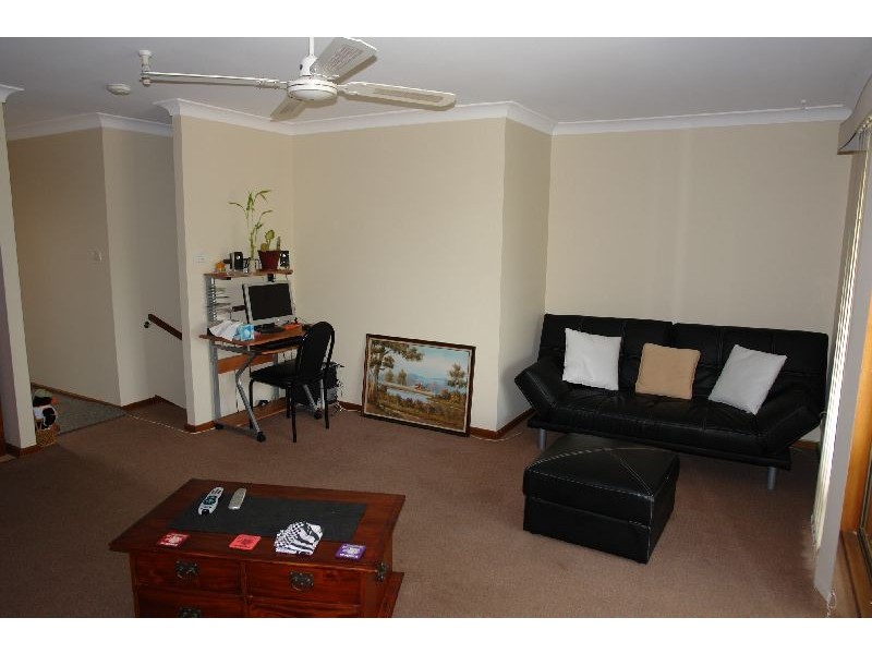 2/40 Boyce Ave, Wyong NSW 2259