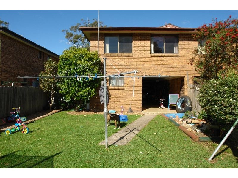 2/40 Boyce Ave, Wyong NSW 2259