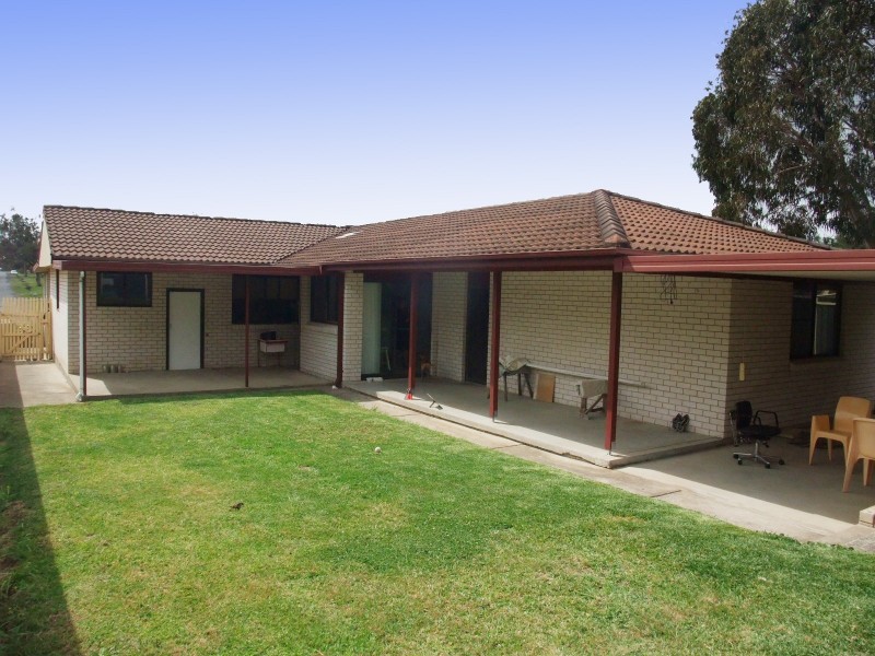 88 Westbrook Parade, Gorokan NSW 2263