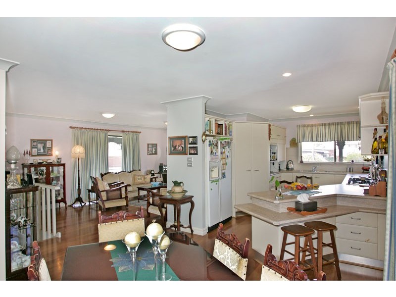 9 Roslyn Place, Noraville NSW 2263