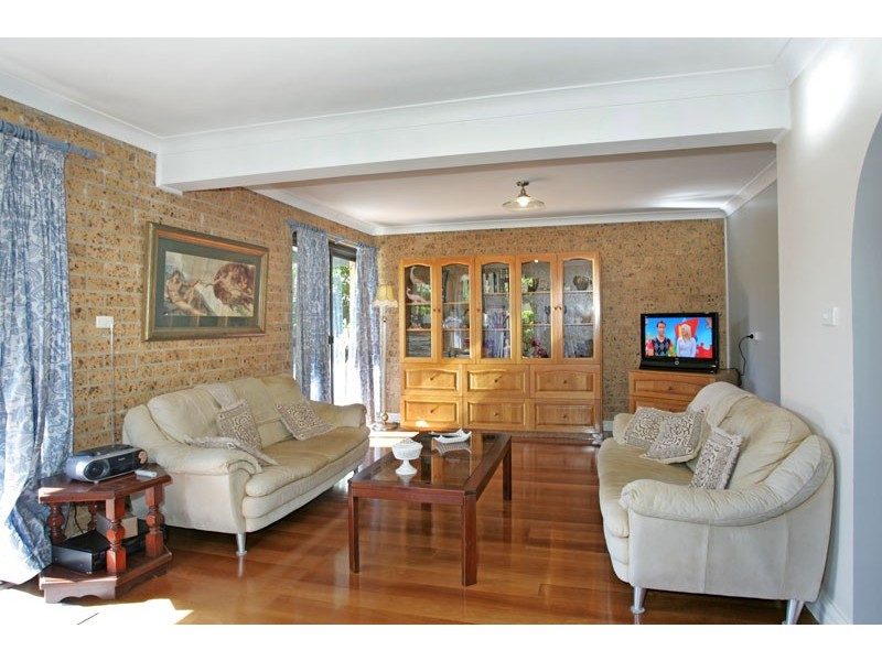 9 Roslyn Place, Noraville NSW 2263