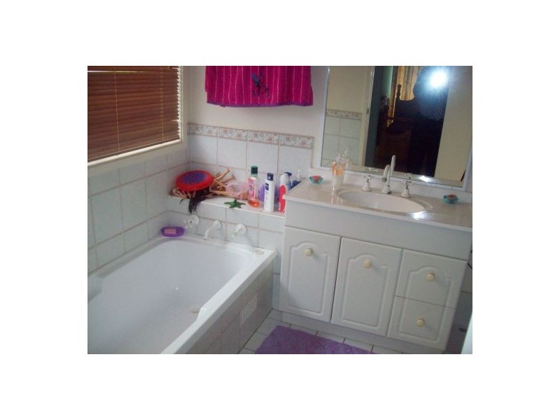 19 Barragoola Road, Blue Haven NSW 2262