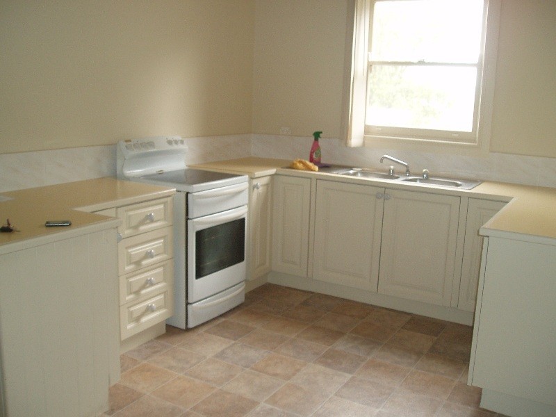 10 Porter Street, Wyong NSW 2259