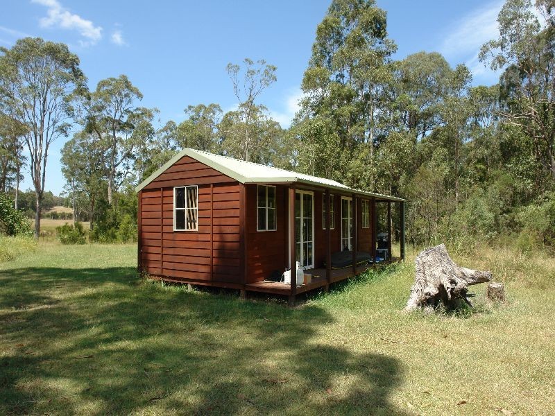 242 Durren Road, Jilliby NSW 2259