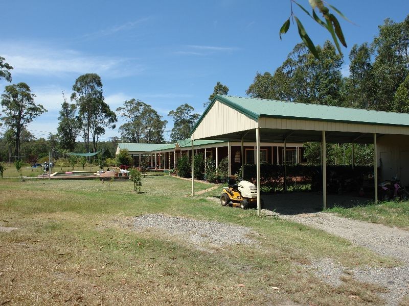 242 Durren Road, Jilliby NSW 2259