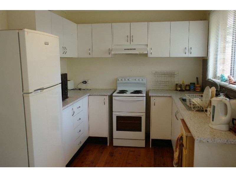 15 McKell Ave, Watanobbi NSW 2259