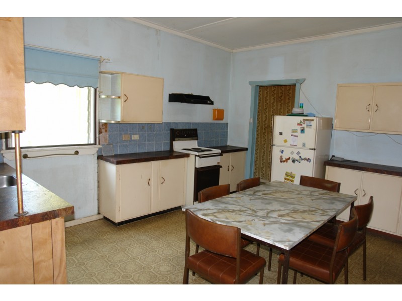 5 Geoffrey Road, Chittaway Point NSW 2261