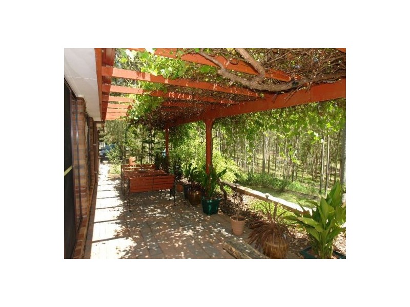 1 Little Cobbs Lane, Mardi NSW 2259