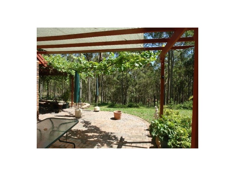 1 Little Cobbs Lane, Mardi NSW 2259