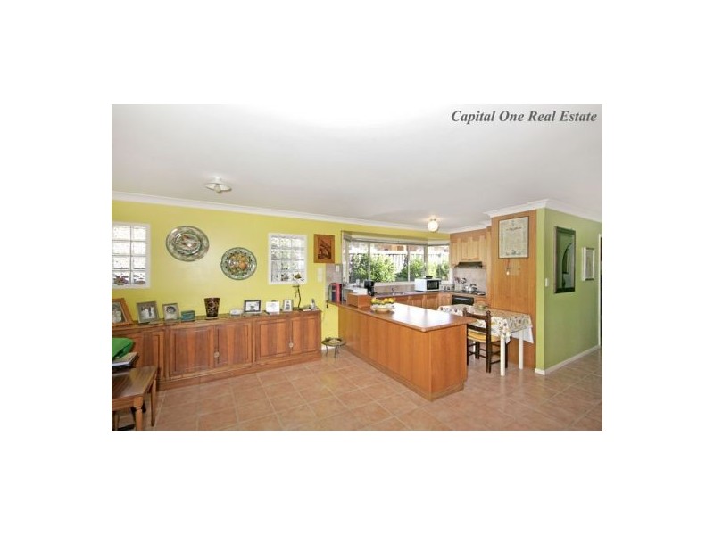 8  Gibson Close, Kanwal NSW 2259