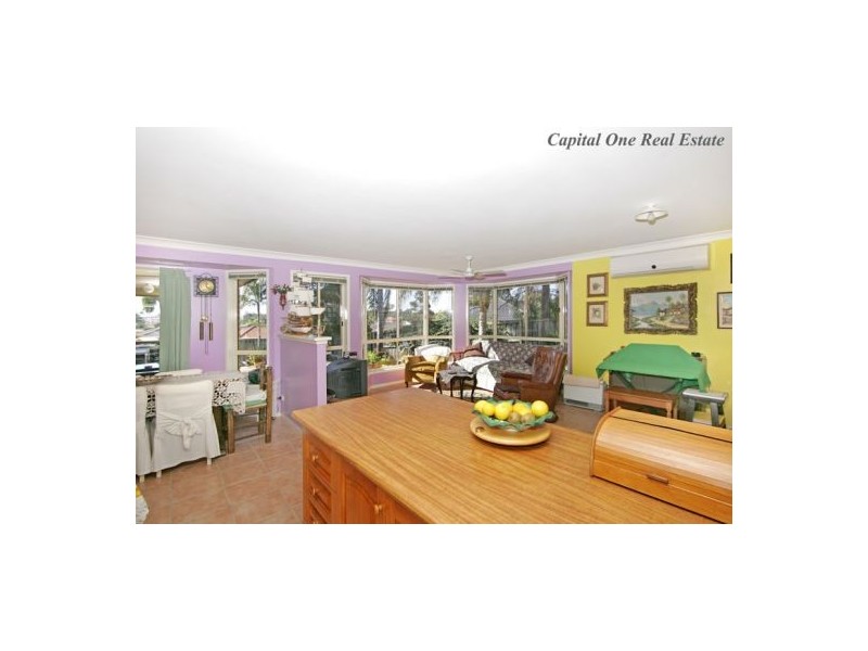 8  Gibson Close, Kanwal NSW 2259