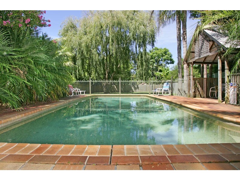 13 Boyce Ave, Wyong NSW 2259