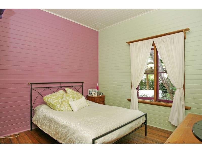 13 Boyce Ave, Wyong NSW 2259