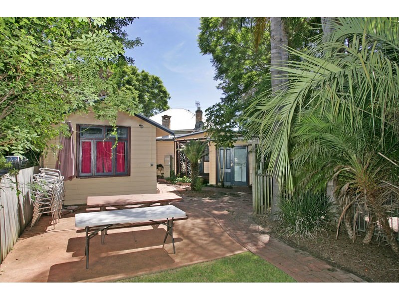 13 Boyce Ave, Wyong NSW 2259