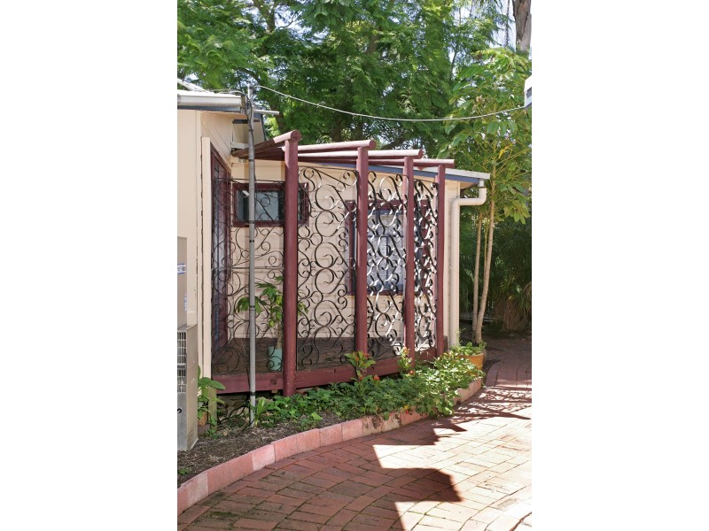 13 Boyce Ave, Wyong NSW 2259