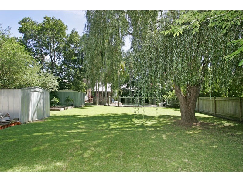 13 Boyce Ave, Wyong NSW 2259