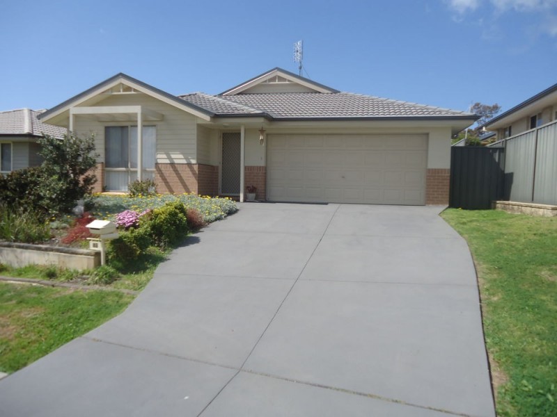 83 Clydesdale Street, Wadalba NSW 2259