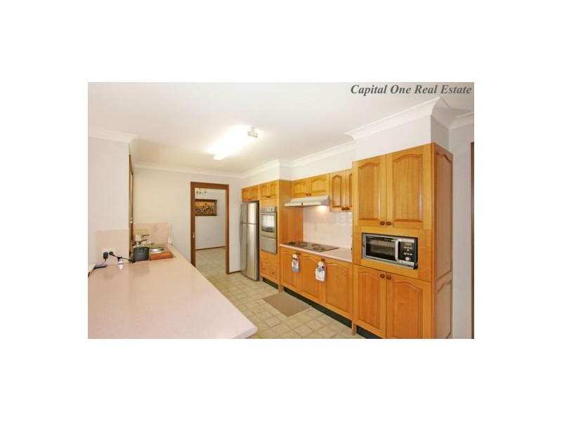 5  Oxford Drive, Lake Haven NSW 2263